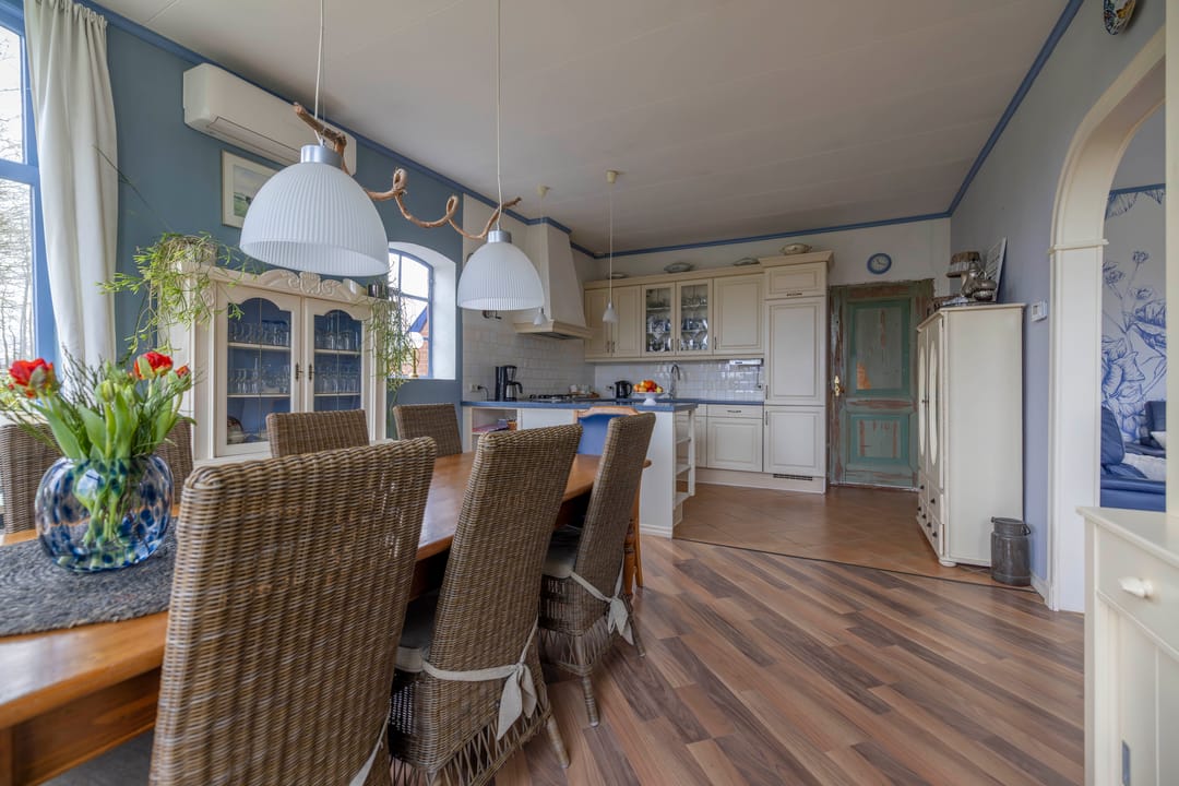 Foto 16 van W H van Heemstraweg 10