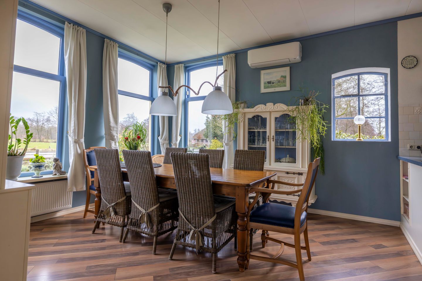 Foto 20 van W H van Heemstraweg 10