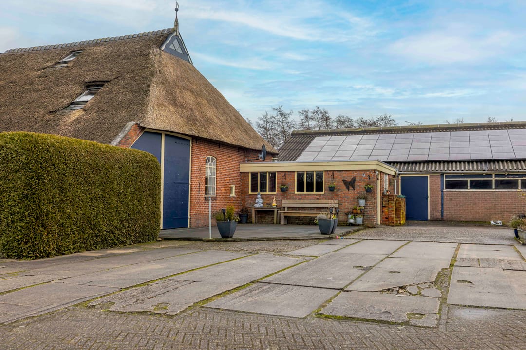 Foto 61 van W H van Heemstraweg 10