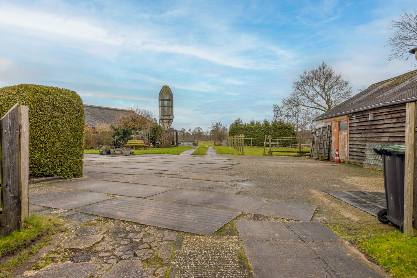 Foto 65 van W H van Heemstraweg 10