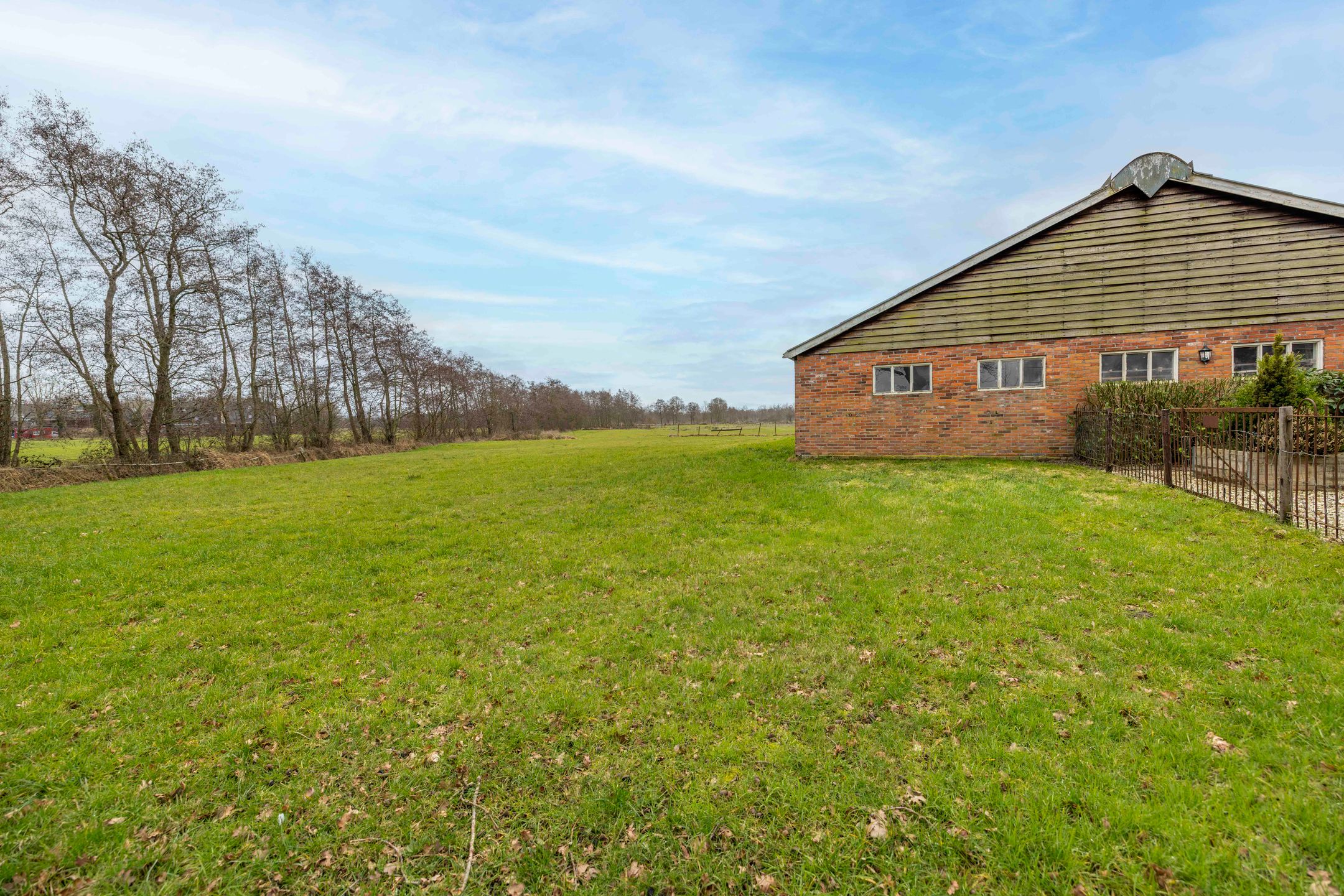 Foto 66 van W H van Heemstraweg 10