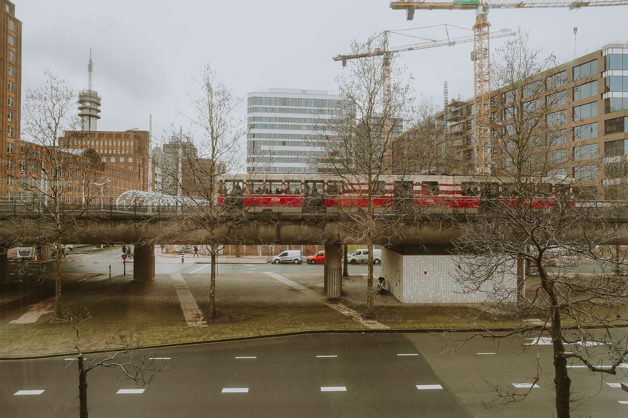 Photo 12 of Adelheidstraat 151