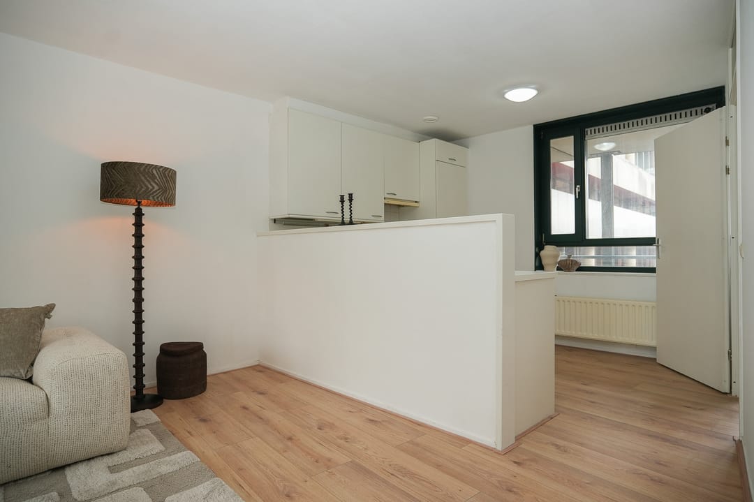 Photo 13 of Adelheidstraat 151
