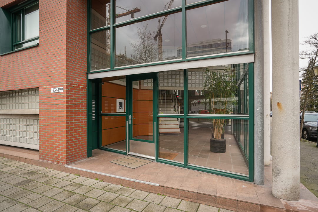 Photo 28 of Adelheidstraat 151