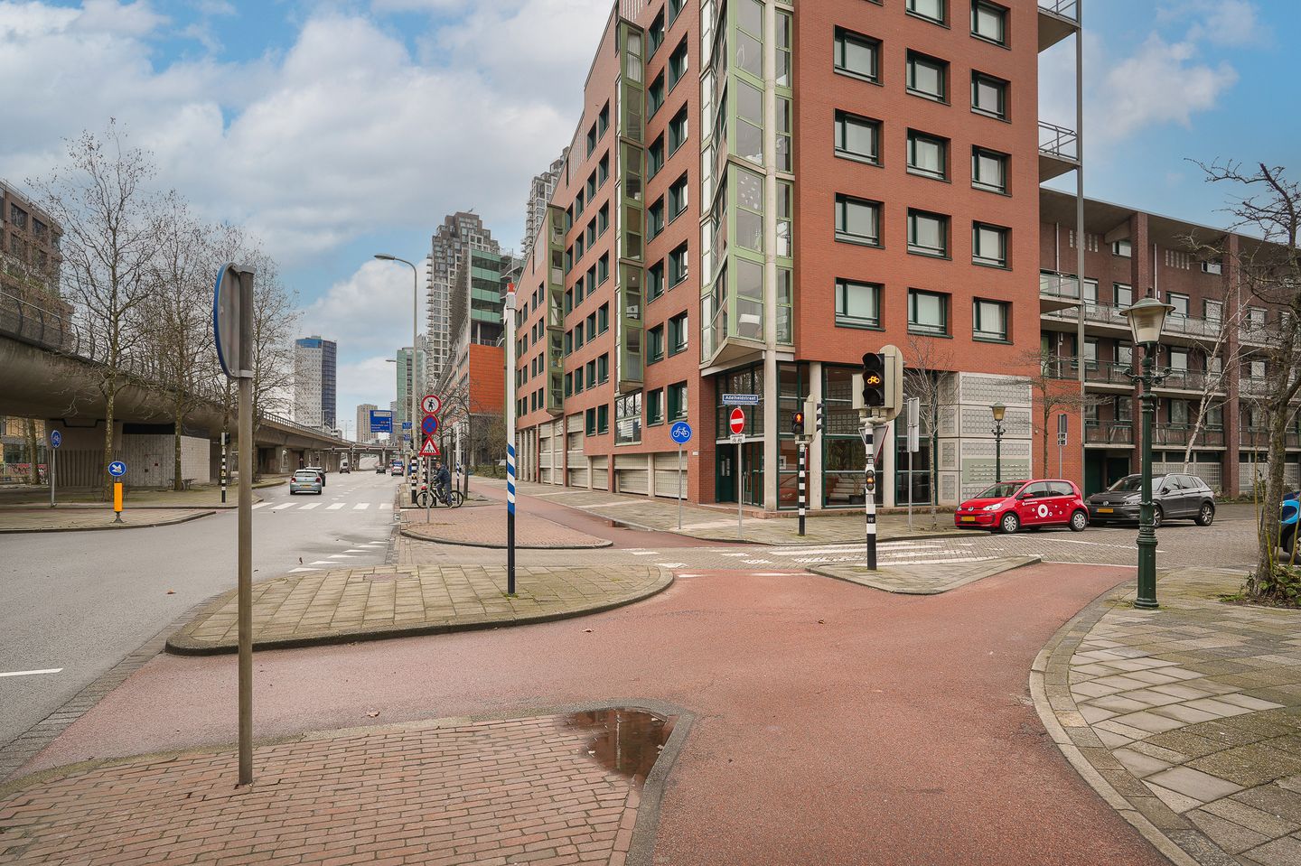 Photo 29 of Adelheidstraat 151