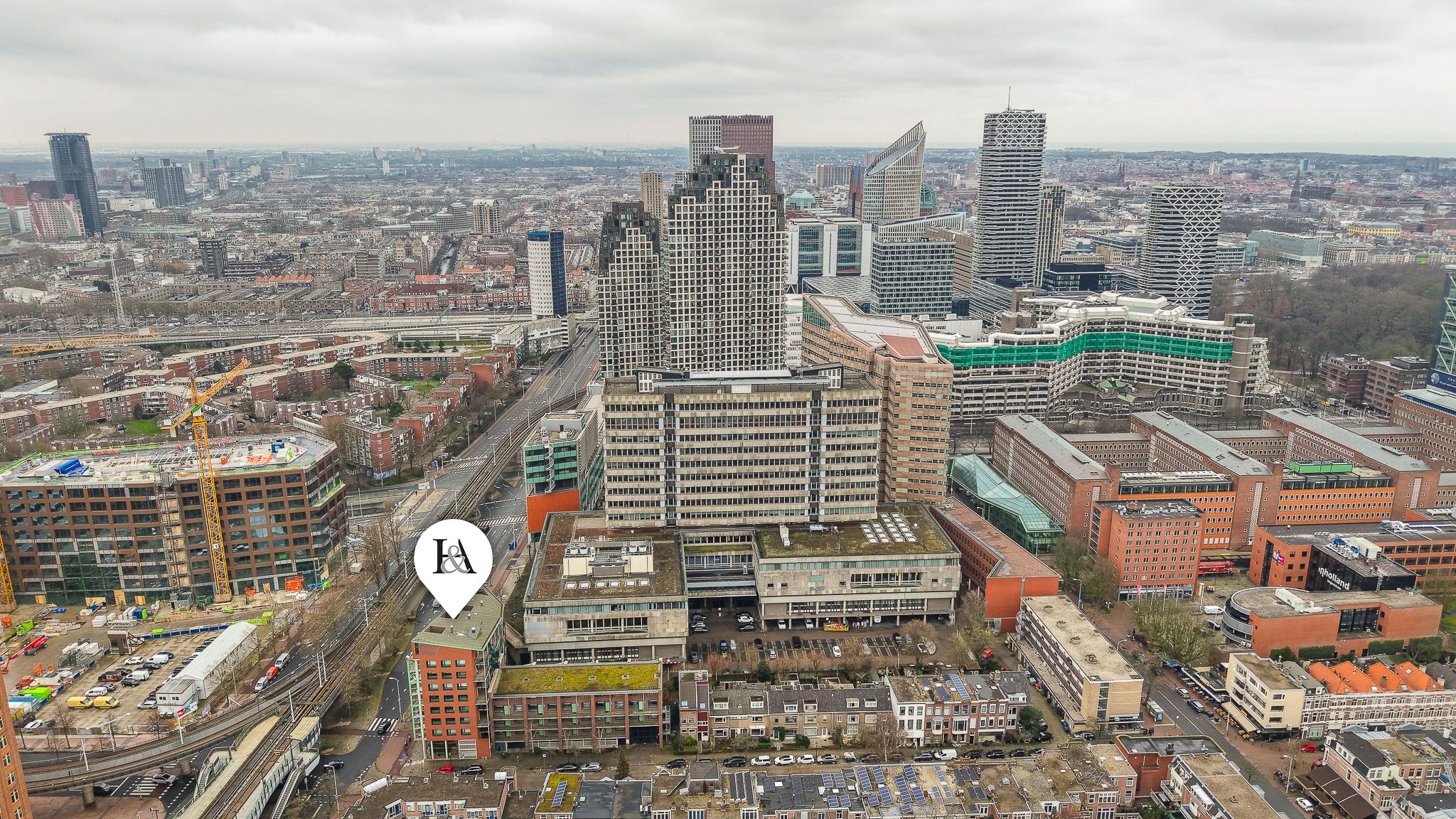 Photo 36 of Adelheidstraat 151