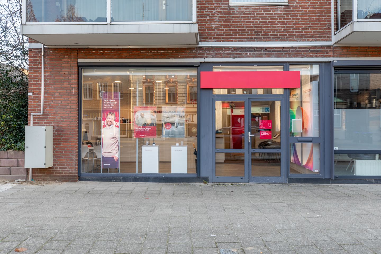 View photo 2 of Akerstraat 21