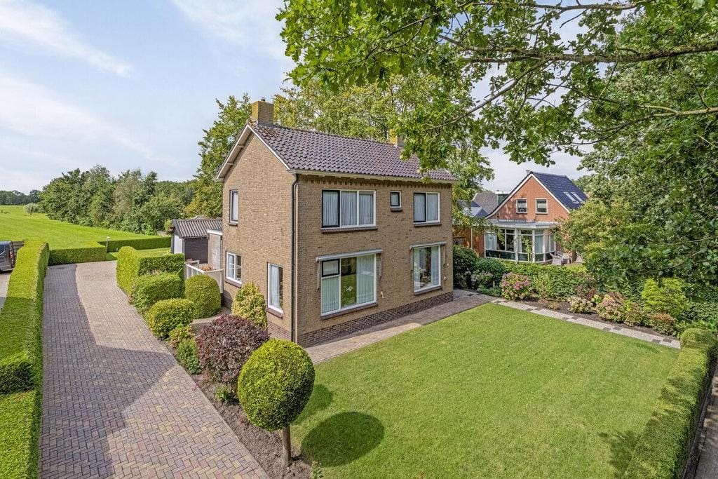 Foto 1 van Van Akenwei 13