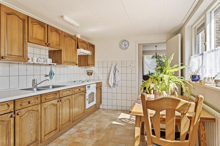 Foto 4 van Van Akenwei 13