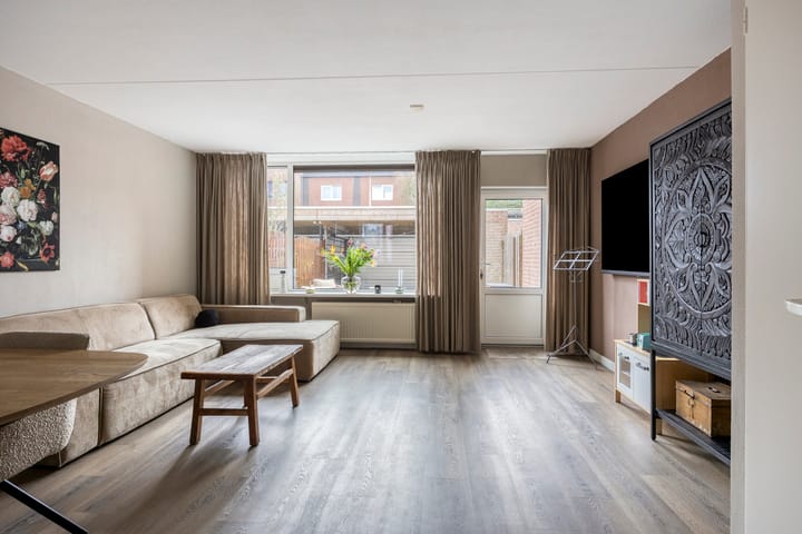 Photo 2 of Meijer van Leeuwenstraat 17