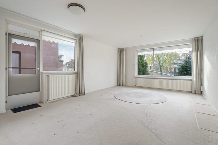 Photo 4 of Parkstraat 15