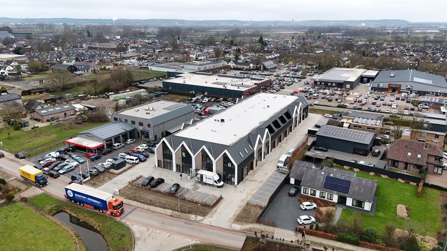 Bekijk foto 2 van Vogelenzangseweg 23-c10