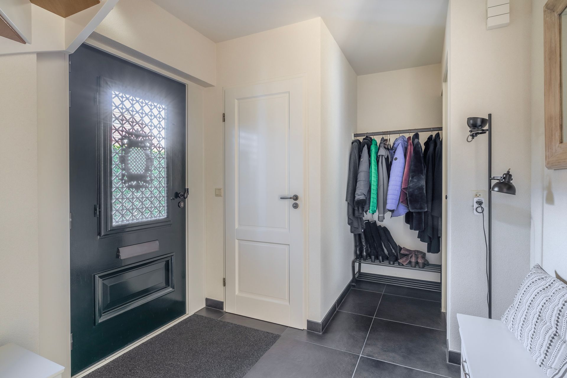 Photo 9 of Klampenmeet 25-A