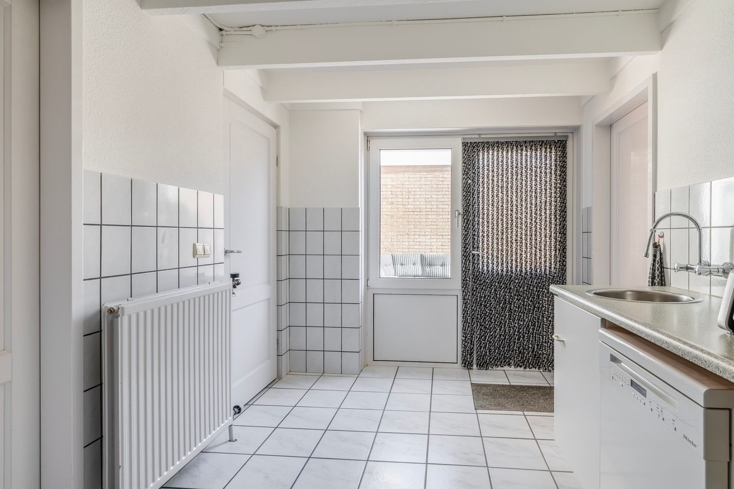 Photo 19 of Klampenmeet 25-A