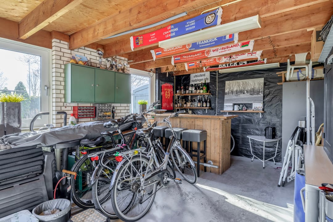 Photo 41 of Klampenmeet 25-A