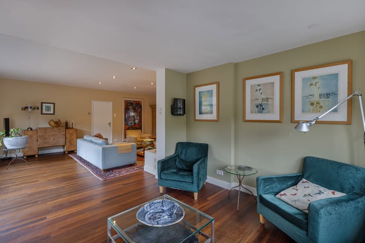 Twee-onder-één-kap te koop: Blaricummerstraat 145, Huizen