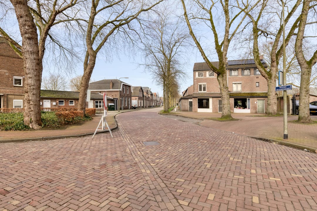 Photo 26 of Nieuwe Brouwerstraat 3