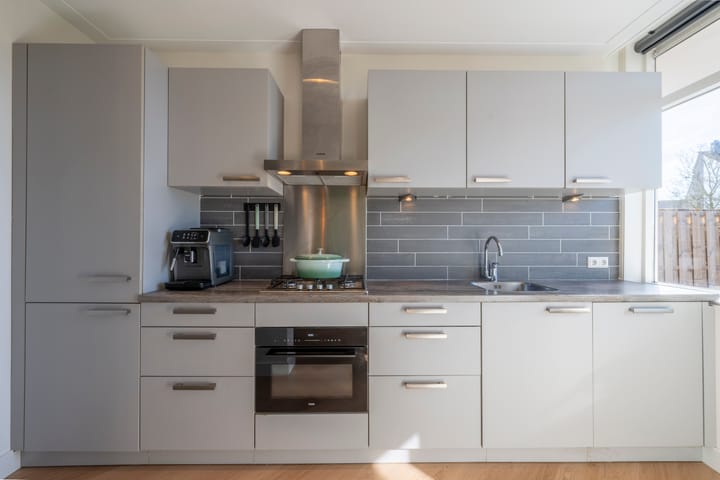 Photo 4 of Marinus Poststraat 35