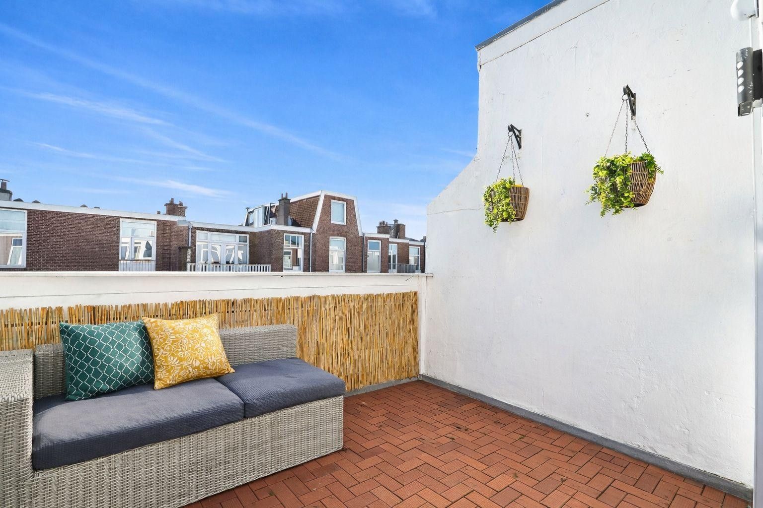 Photo 9 of Buijs Ballotstraat 12-A