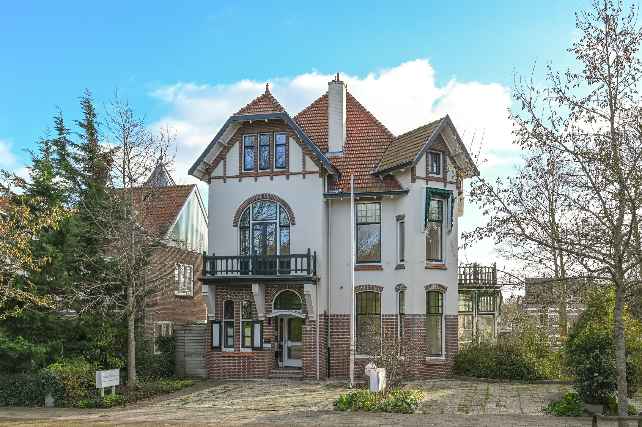 Buying a house in The Netherlands., Bloemendaalseweg 163