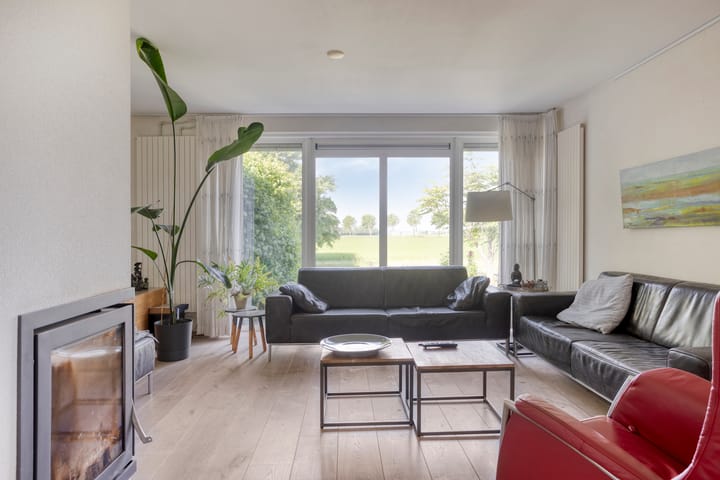Vrijstaande woning te koop: Swifterringweg 15, Lelystad