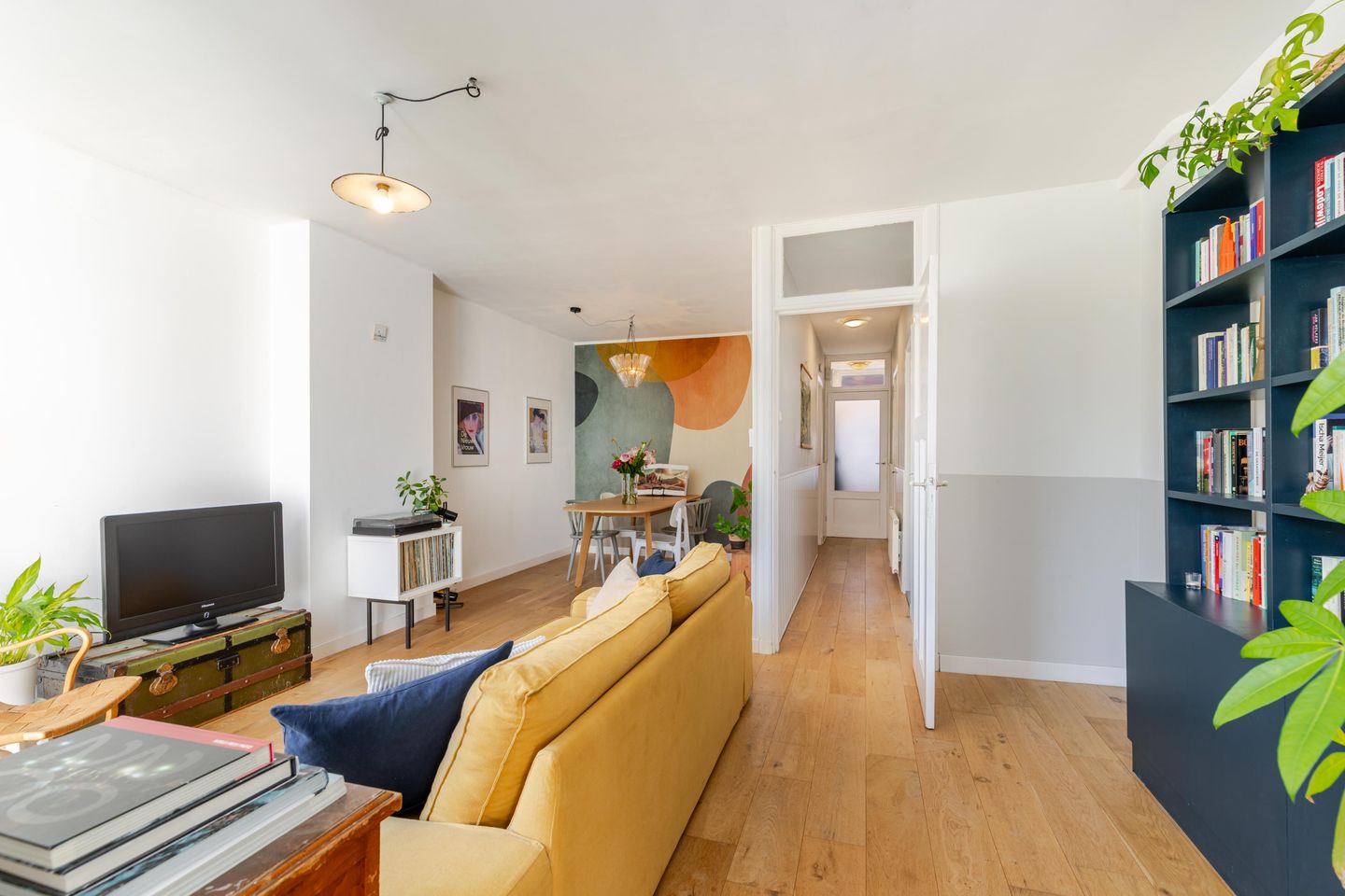 Photo 25 of Pieter de Hooghstraat 14-A