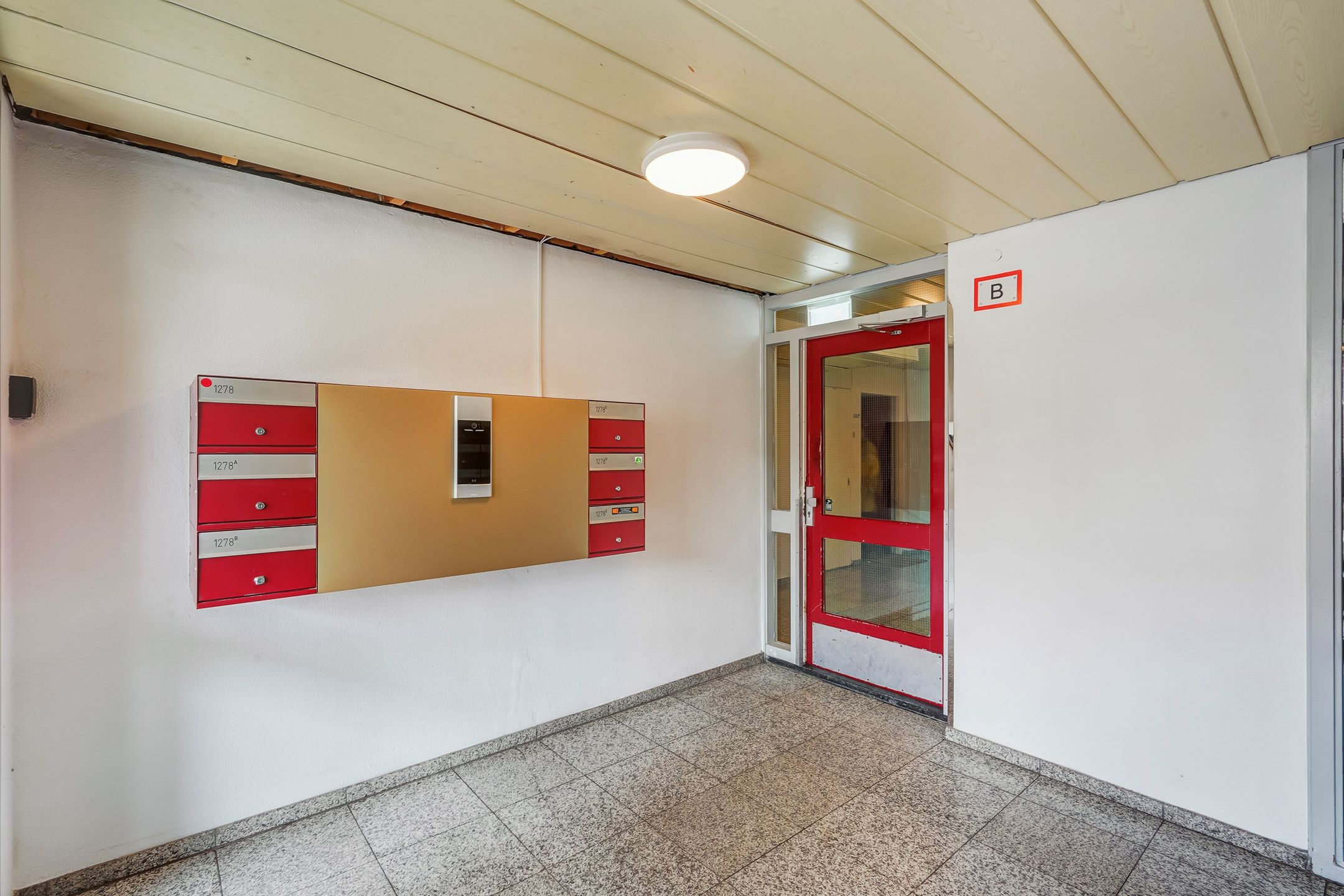 Foto 15 van Gevers Deynootweg 1272-C