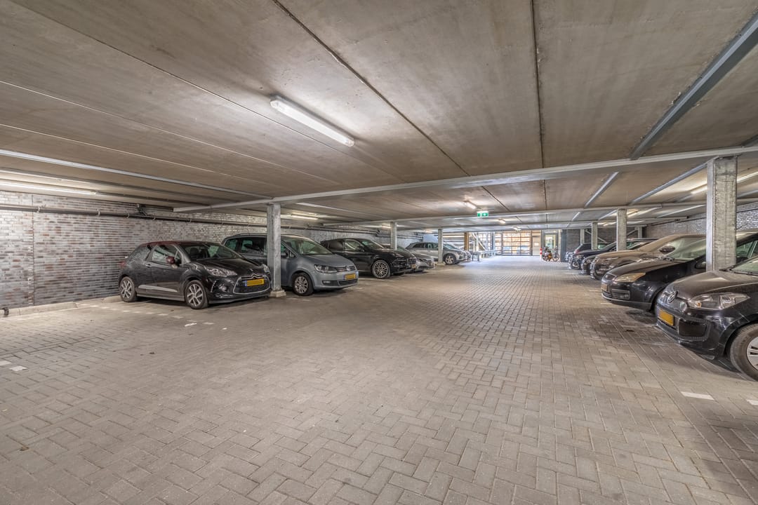 Photo 28 of Osdorper Ban 718