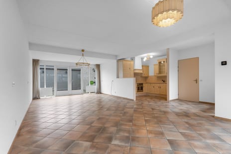 Mast 30 tertiary image