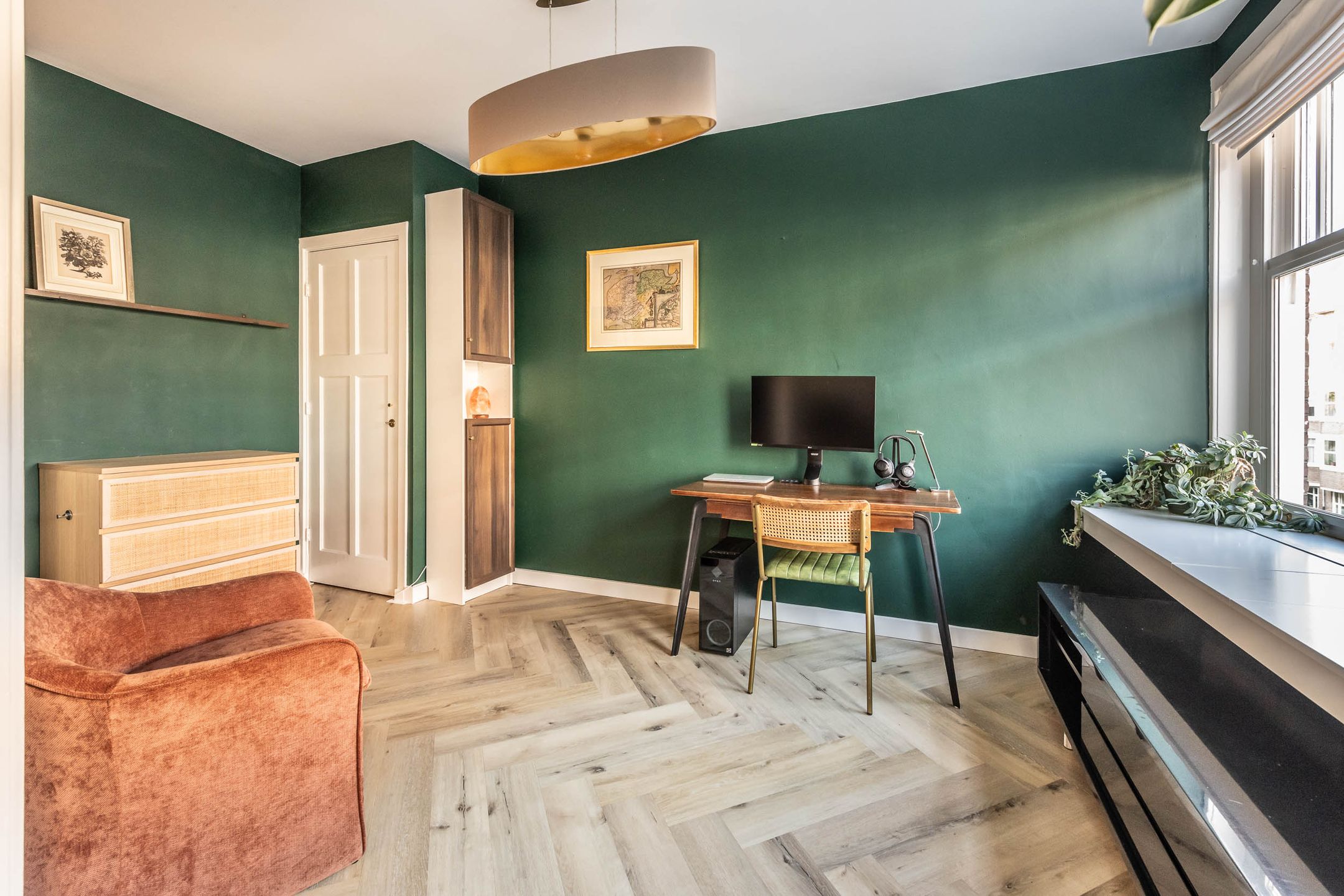 Photo 12 of Sassenheimstraat 53-2