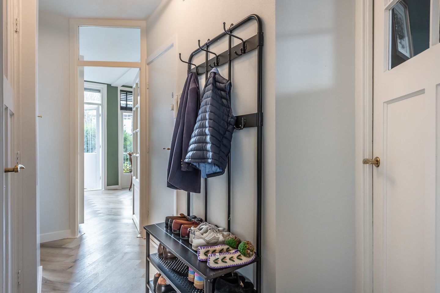 Photo 19 of Sassenheimstraat 53-2