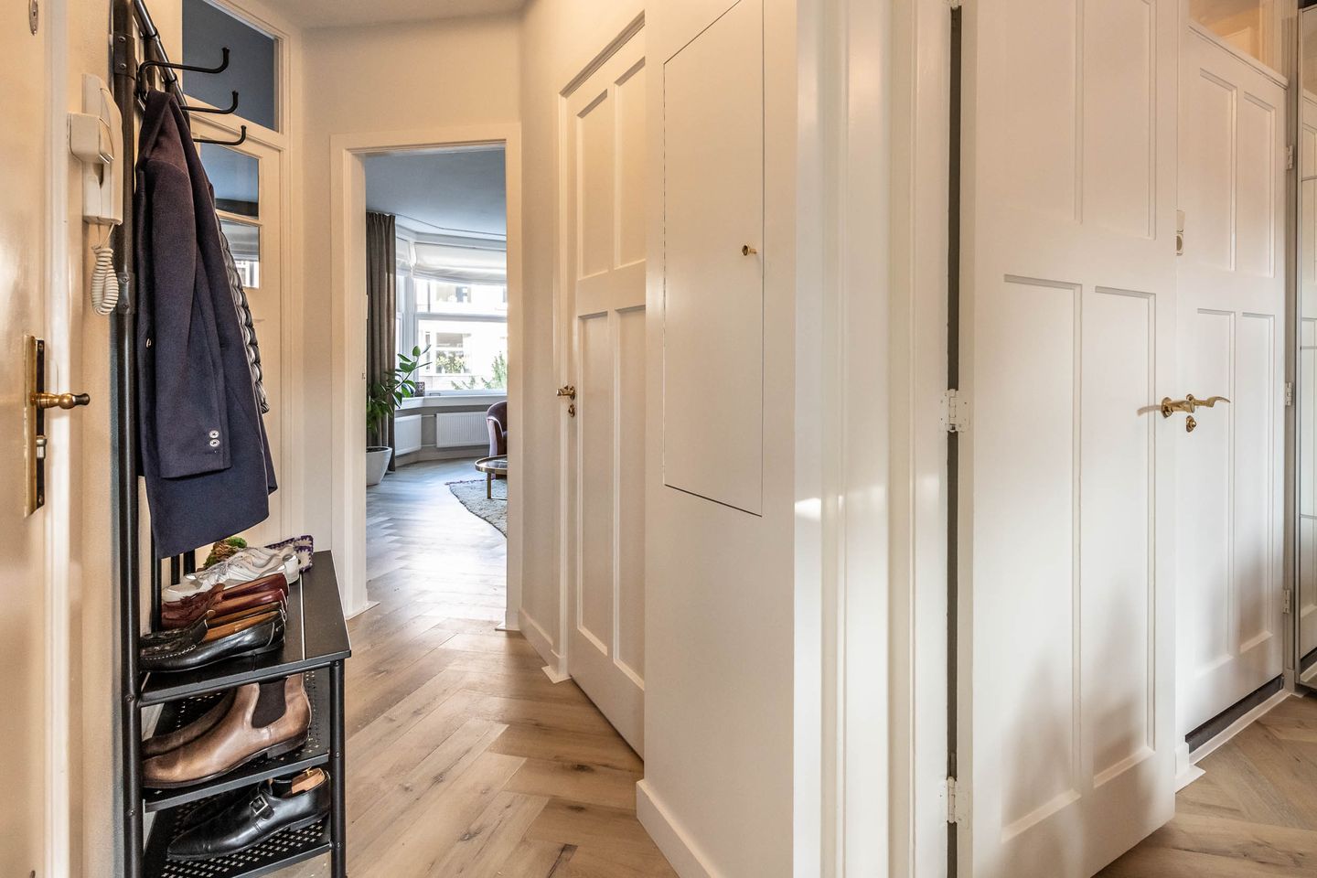 Photo 20 of Sassenheimstraat 53-2