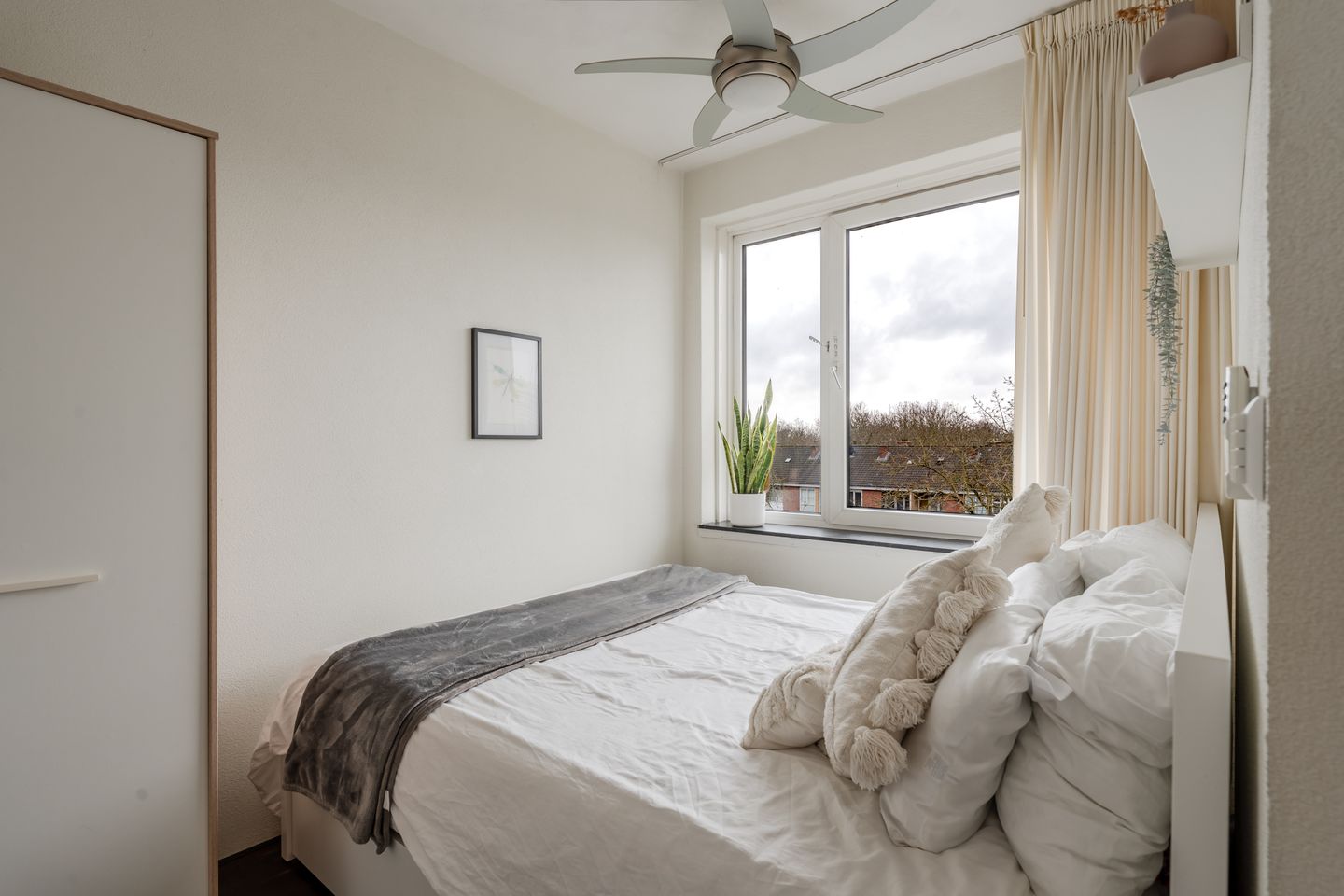 Photo 20 of Van Nijenrodeweg 128