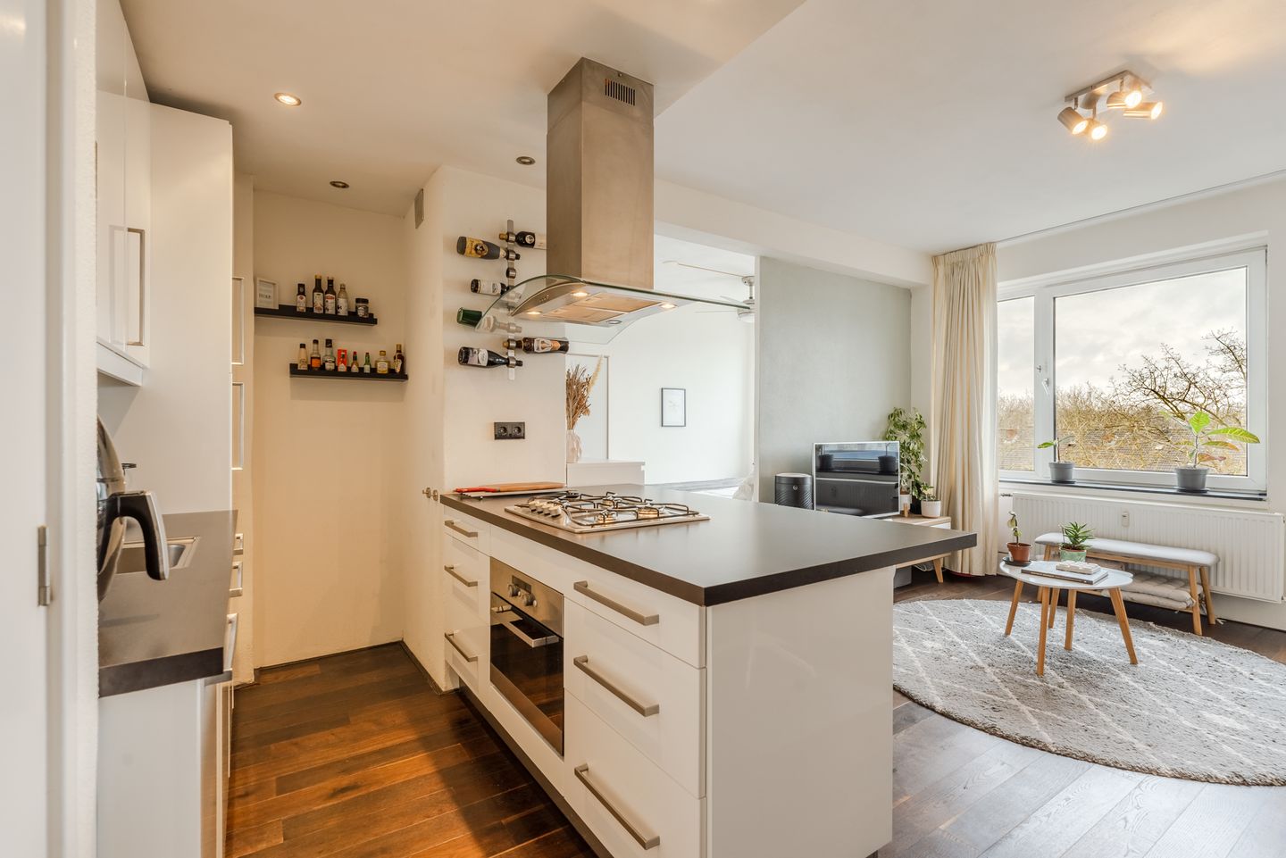 Photo 10 of Van Nijenrodeweg 128