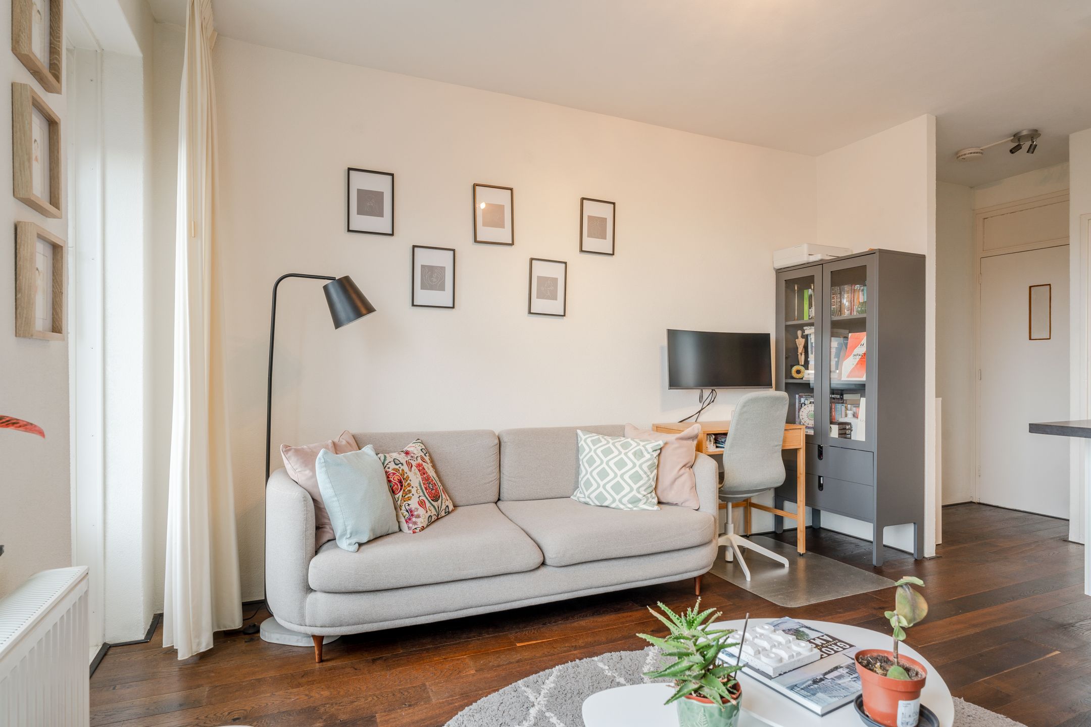 Photo 9 of Van Nijenrodeweg 128