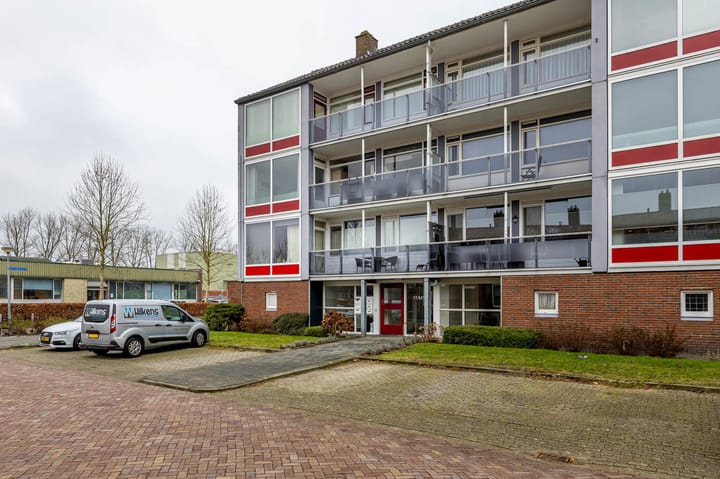 Foto 3 van van Linschotenstraat 5