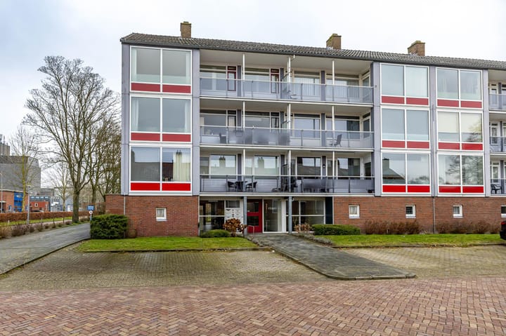 Foto 2 van van Linschotenstraat 5