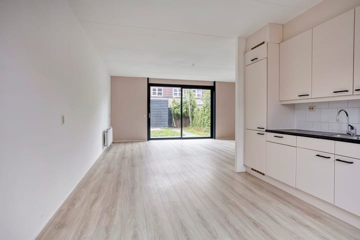 Photo 4 of Jansoniusstraat 31