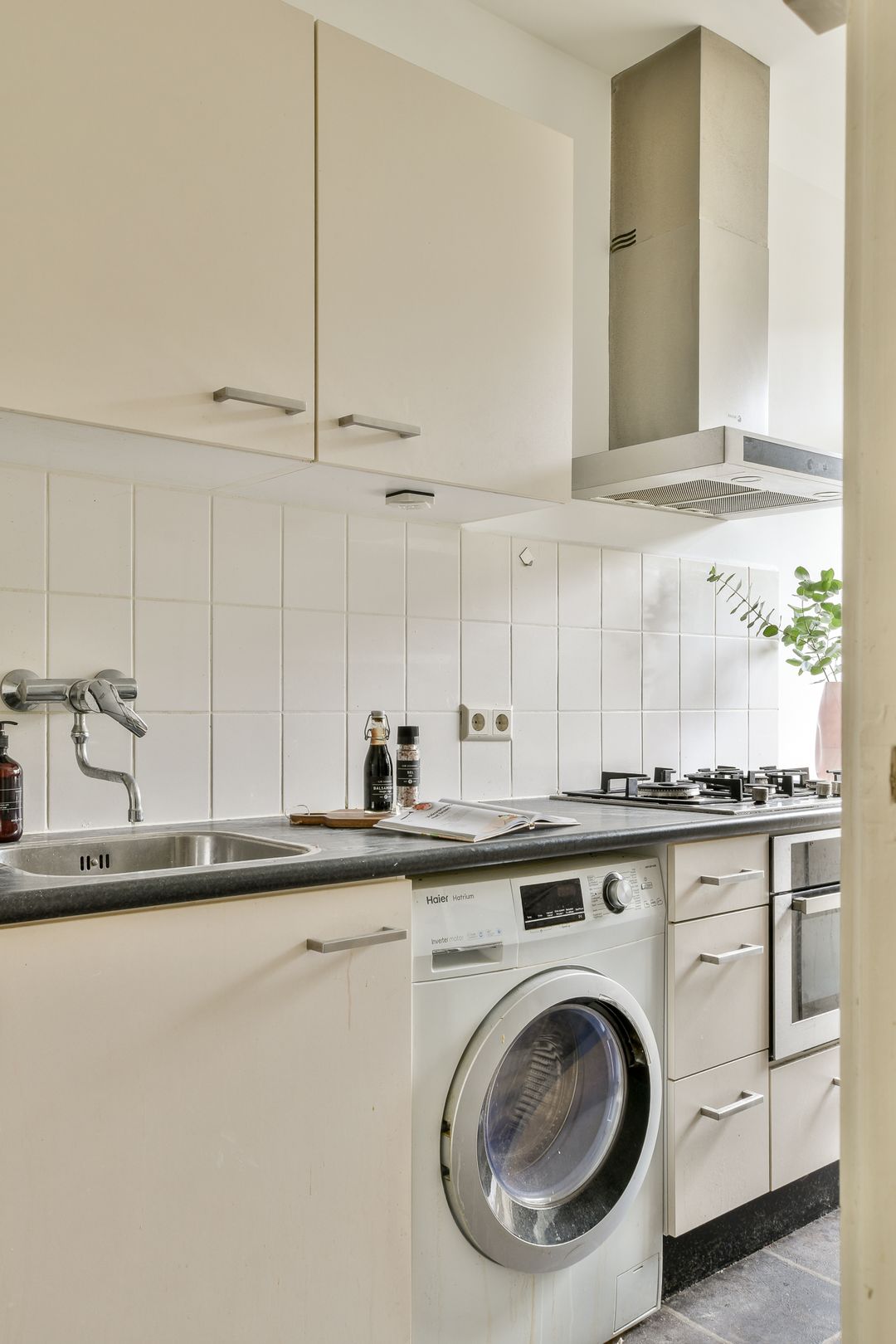 Foto 11 van Esmoreitstraat 40-2