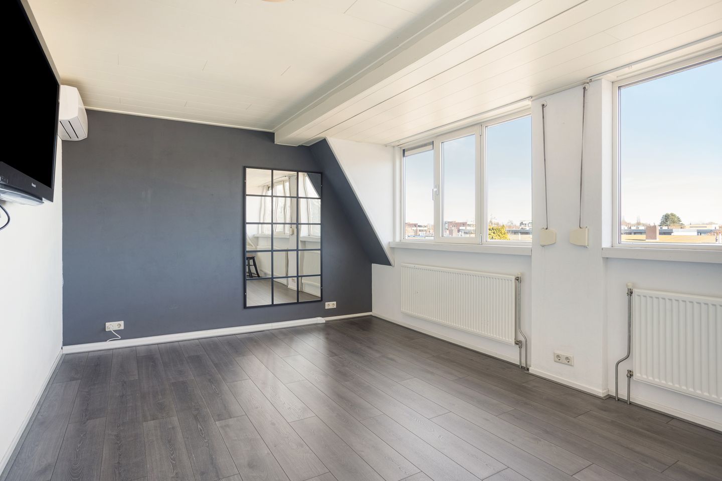 Photo 34 of St. Crispijnstraat 27