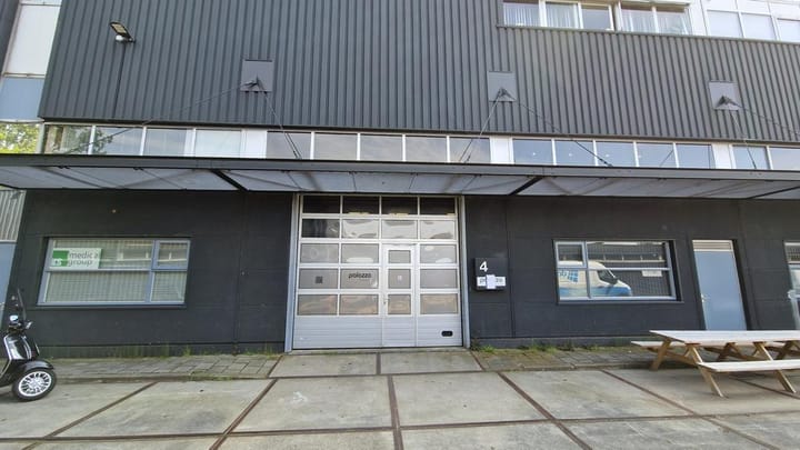 Neutronstraat 7-4, Groningen