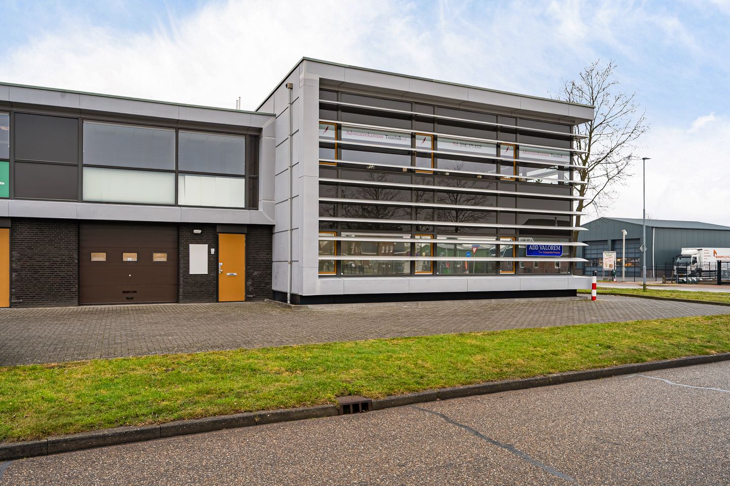 View photo 3 of Rondweg 9-D