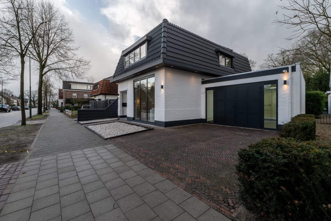 Photo 2 of Willibrorduslaan 81