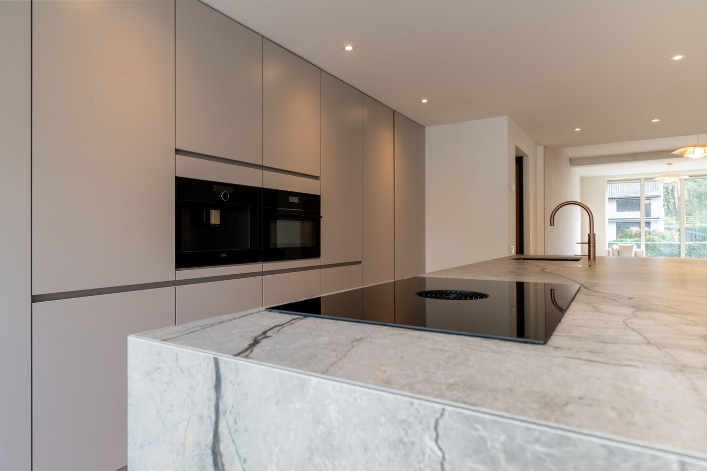 Photo 20 of Willibrorduslaan 81