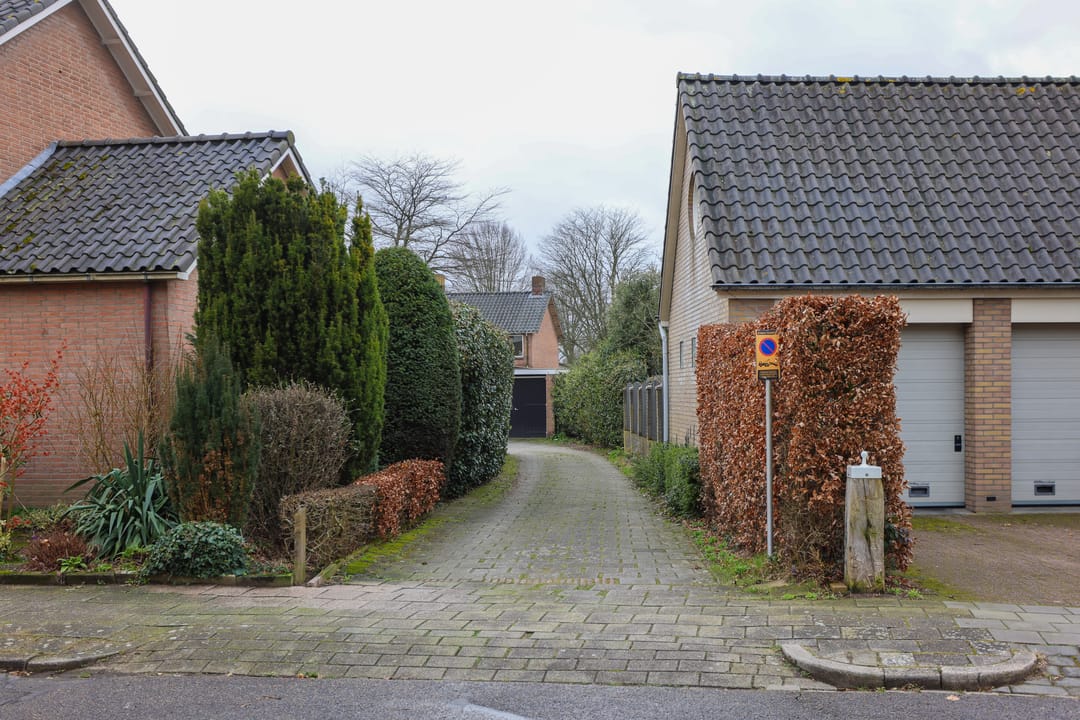 Foto 32 van Van Hoffenlaan 57