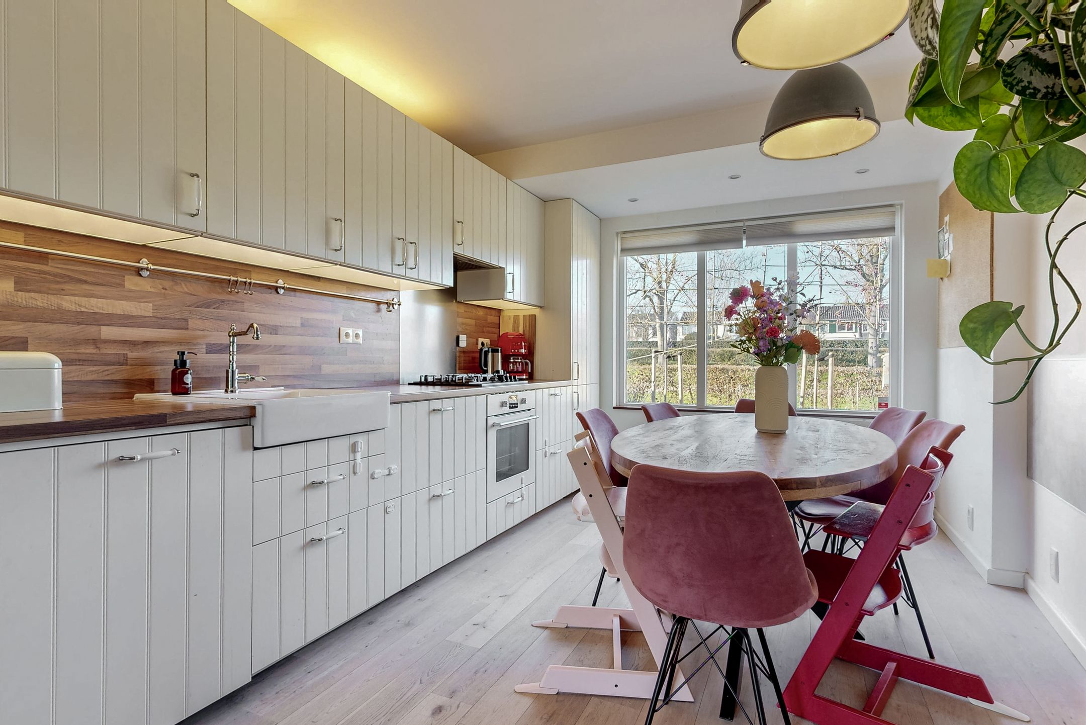 Photo 6 of Daslook 20