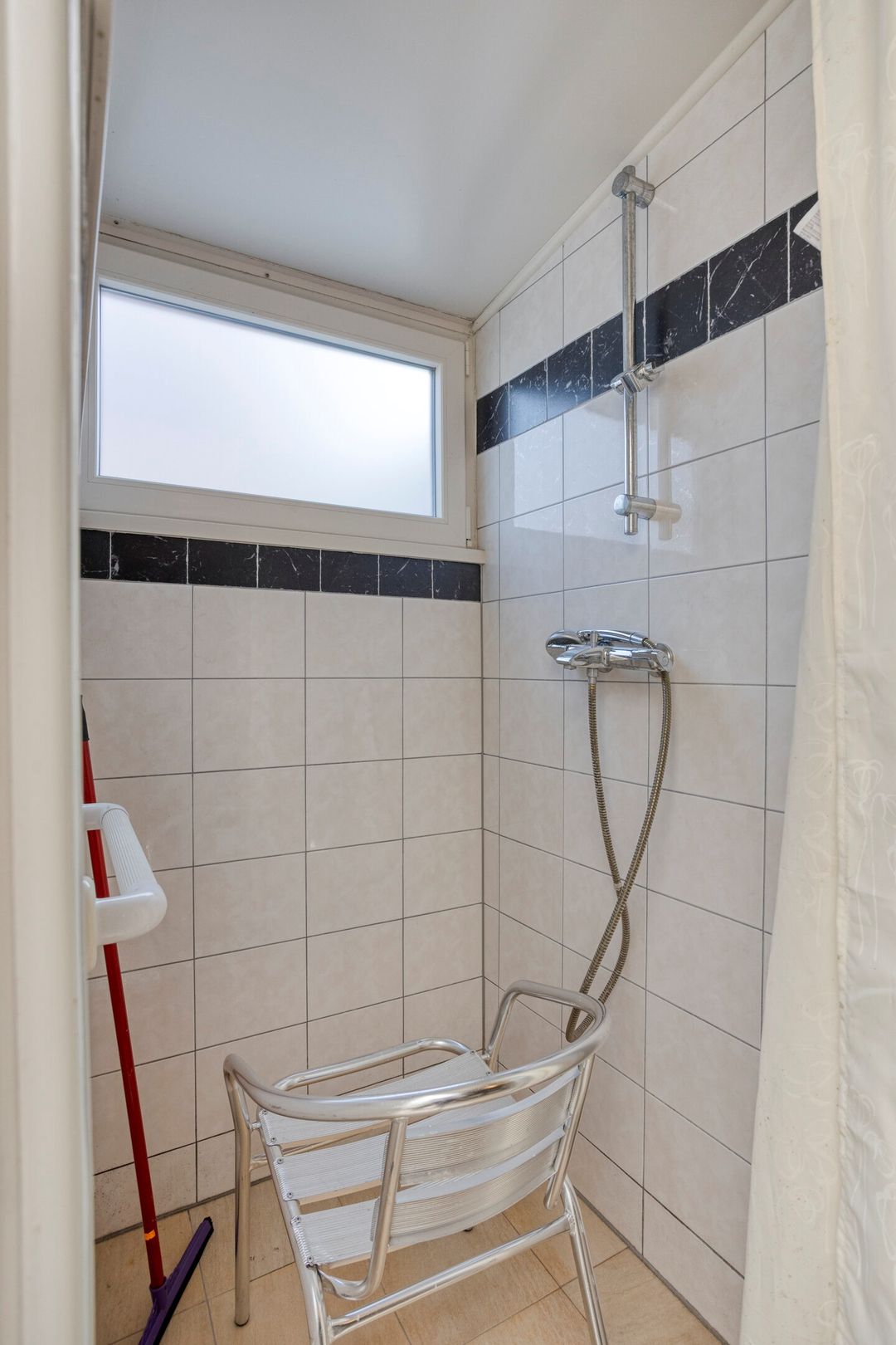 Foto 16 van Airbornelaan 45