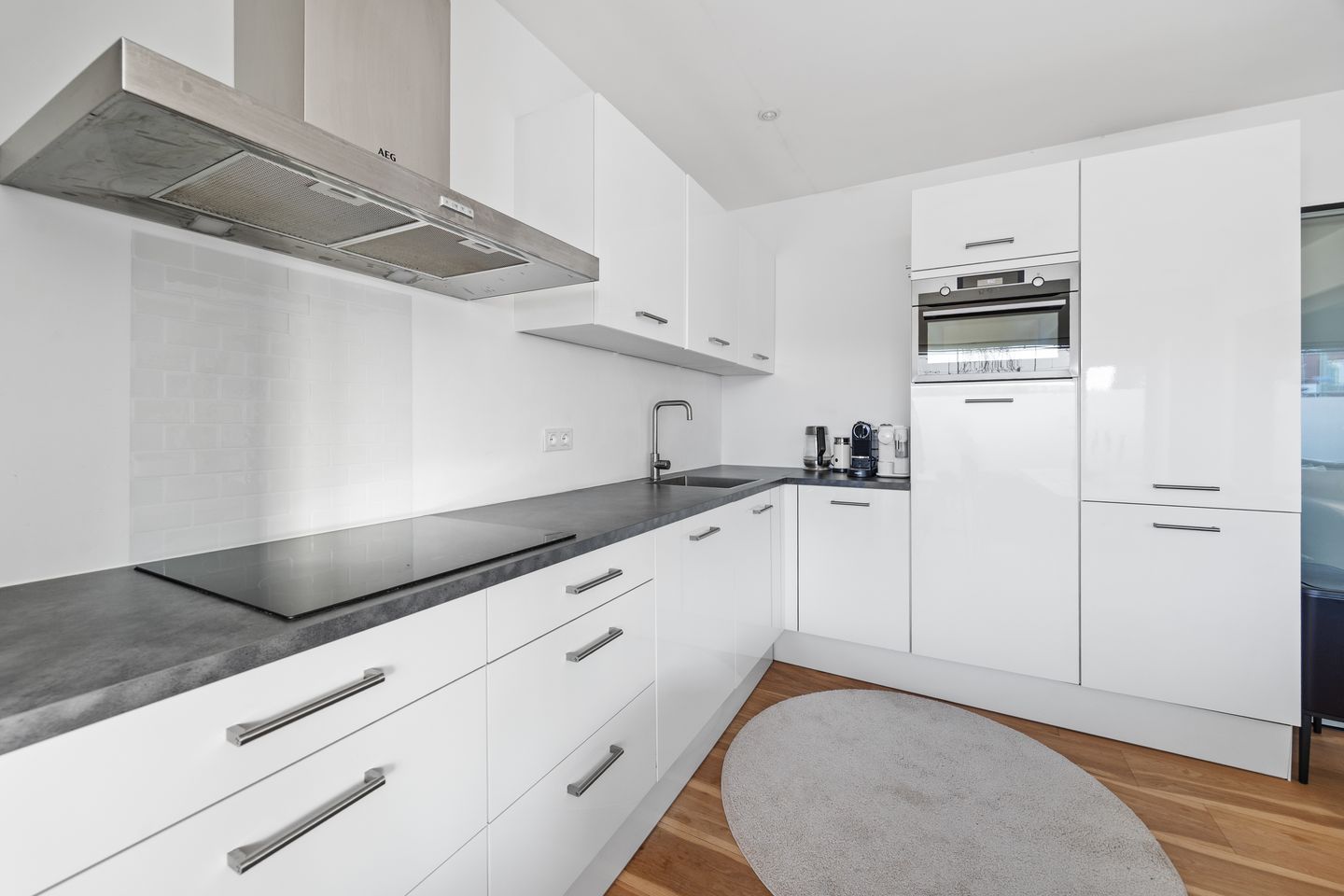 Foto 10 van Lijnbaan 188