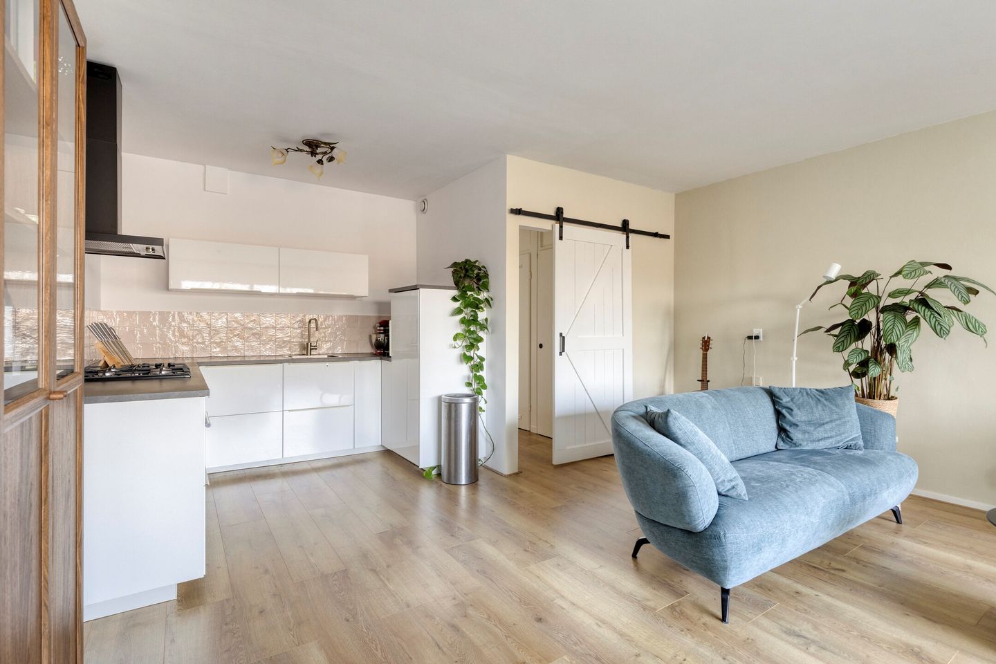 Photo 10 of Merelstraat 95