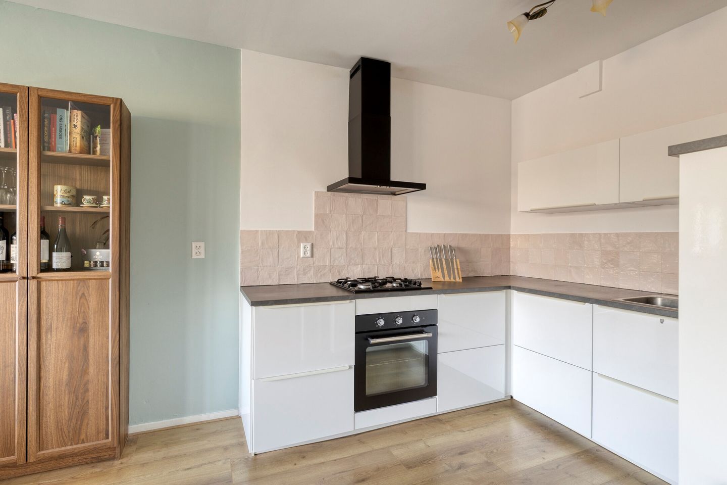 Photo 14 of Merelstraat 95